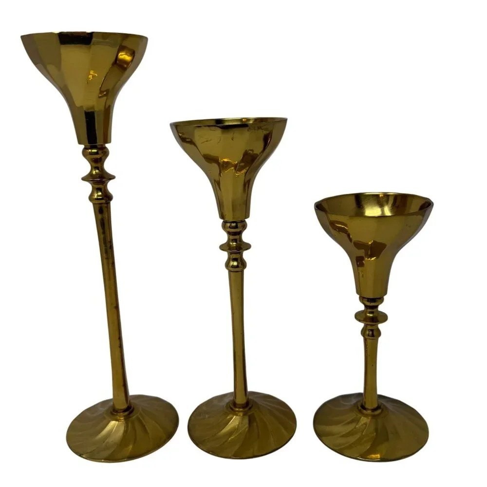 Mid 20th Century Brass Swirl Design Candlestick Candle Holders Set 3 Graduated‎